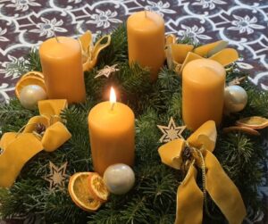 Mehr über den Artikel erfahren Ein schöner erster Advent – WIR7 wünscht euch eine besinnliche Adventzeit.